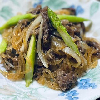 チャプチェ風　牛肉と野菜の炒め物